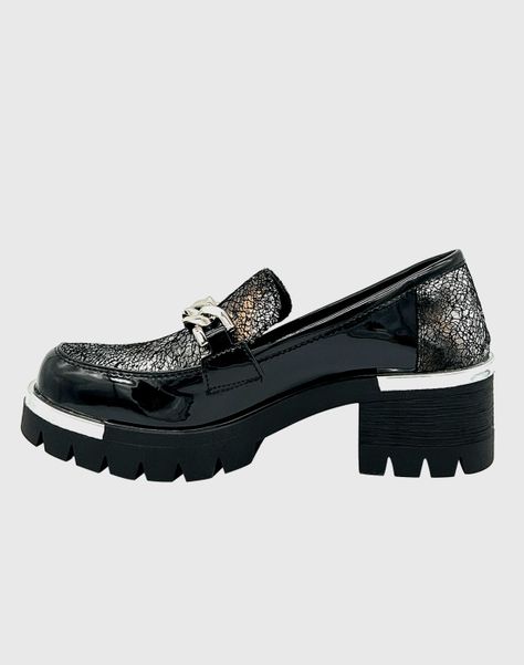Mocasin para mujer con taco y cadena Negro-1