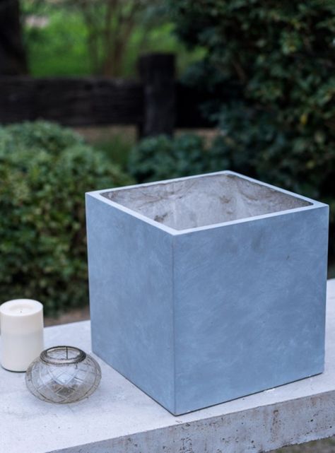 Macetero cuadrado M color gris Vadell Home-1