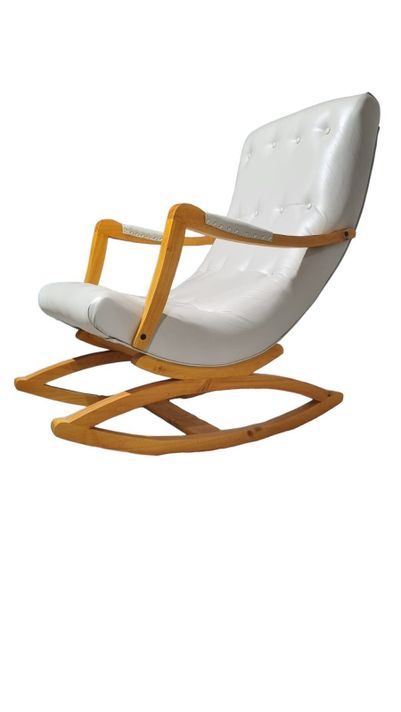 SILLA MECEDORA CON APOYA BRAZO ECOCUERO BEIGE-1