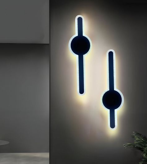 Lámpara Pared Acrílica LED Tipo Espada Negra Decorativa Jhn-6