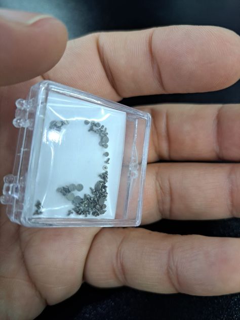Tornillos Para Cierre De Bateria De Reloj-1