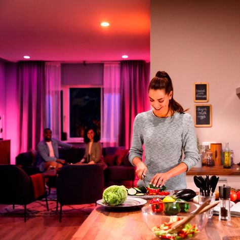 Ampolleta LED Philips Inteligente 8W E27 Millones de Colores-13