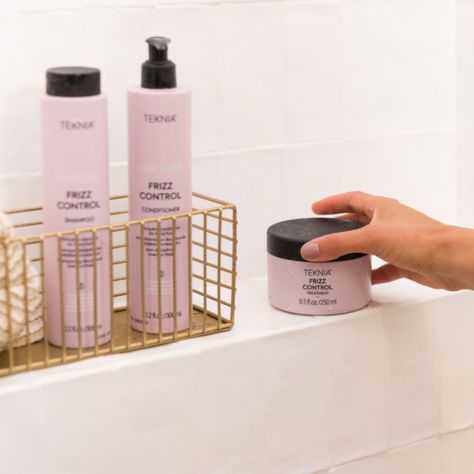 Tratamiento Lakme Teknia Frizz Control 250ml-1
