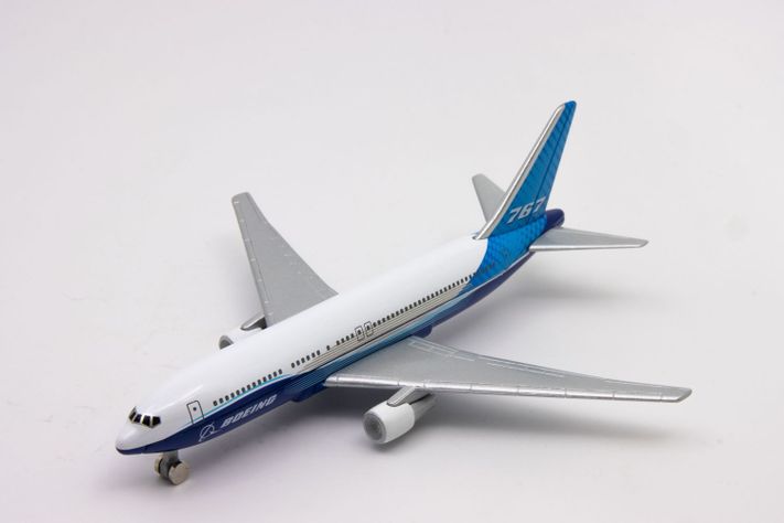 Avión - Aviation Airways - Boeing B767-0