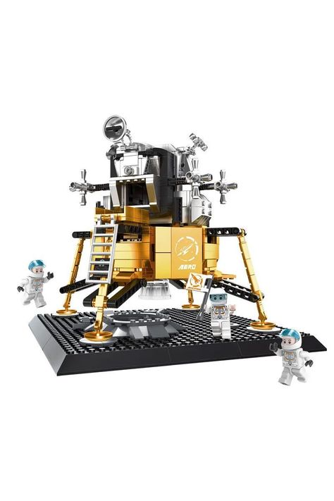 Módulo de Aterrizaje Lunar Armable-0