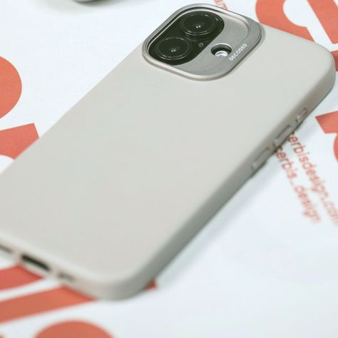 Funda silicona antimicrobial Magsafe iPhone 16 Decoded Gris-4