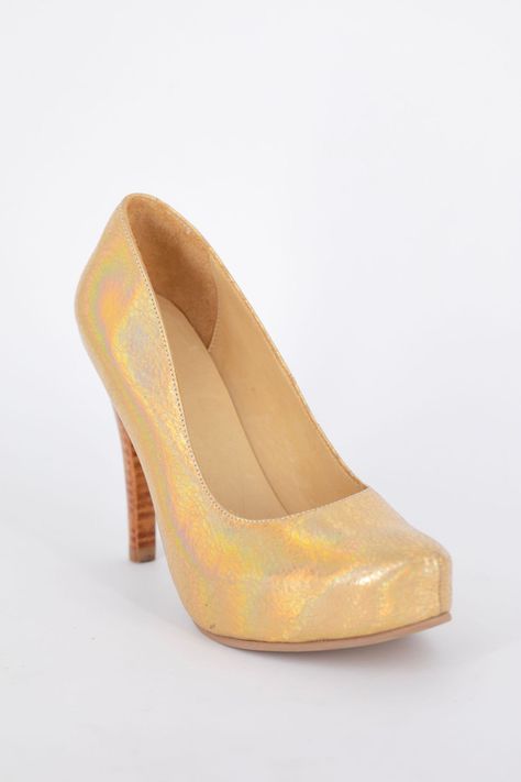 Stiletto Dorado Tornasol Pao Pecados  -0