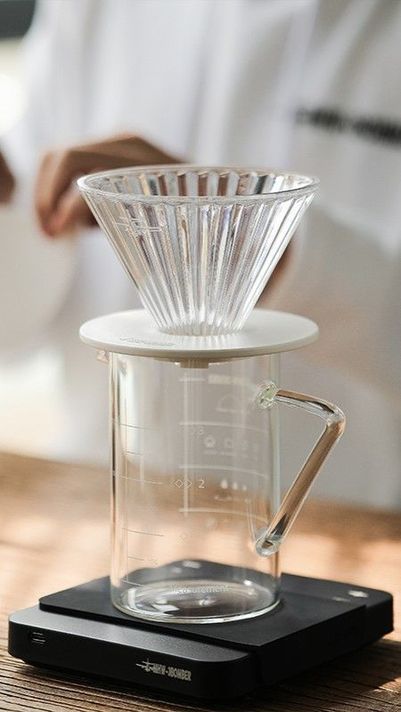 Dripper/gotero V60 Para Café - Vidrio + Base Blanca-3