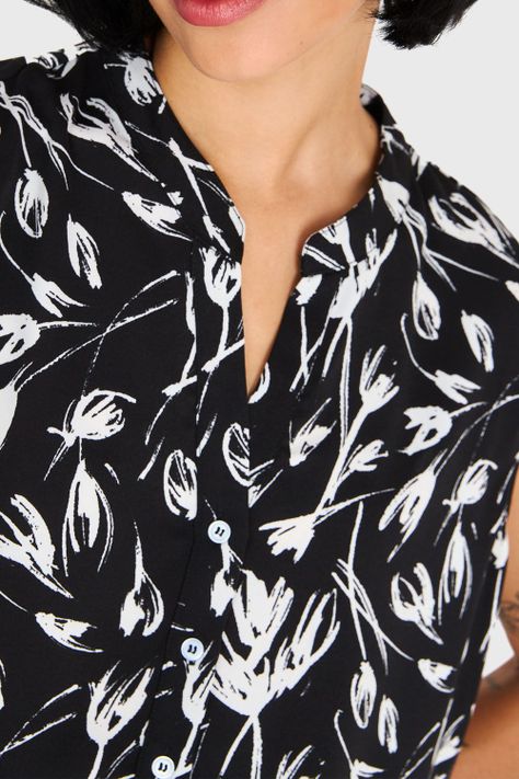 Blusa Cuello Mao Floral Negro Nicopoly-5