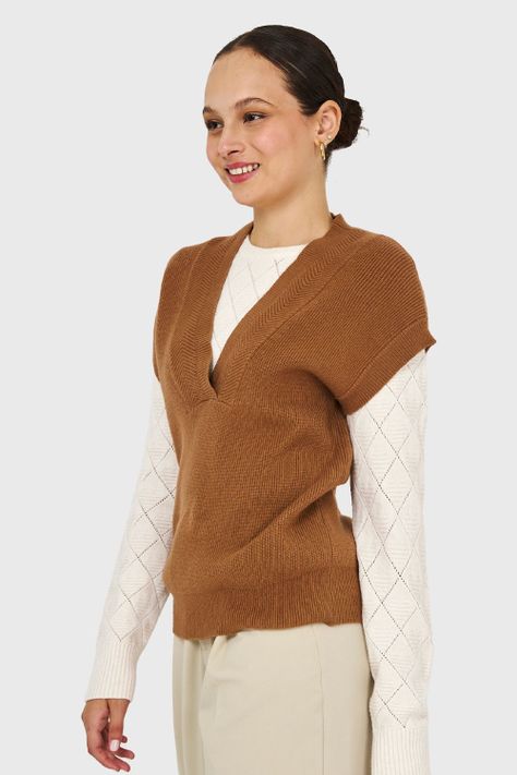 Sweater Escote Profundo Camel Nicopoly-2
