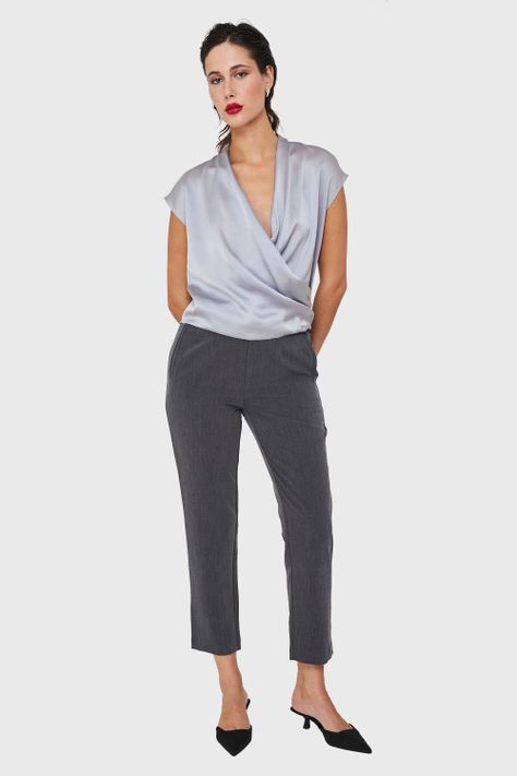 Blusa Efecto Cruzado Tipo Satín Gris Nicopoly-1