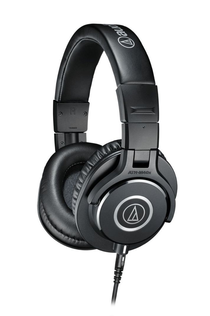 Audifonos Audio-Technica profesionales M40X Negro