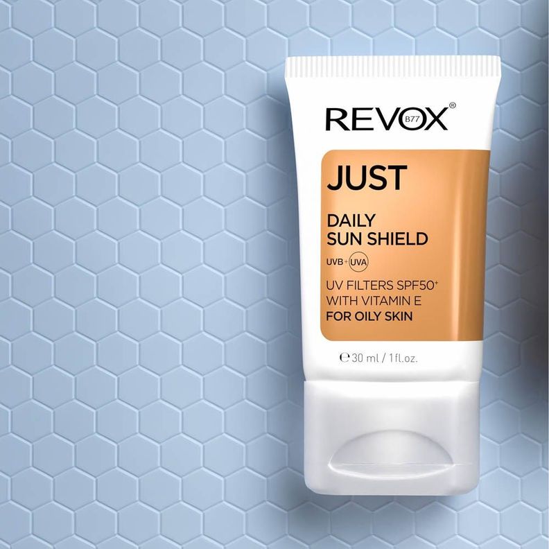 Just Daily Sun Shield OilySkin-1