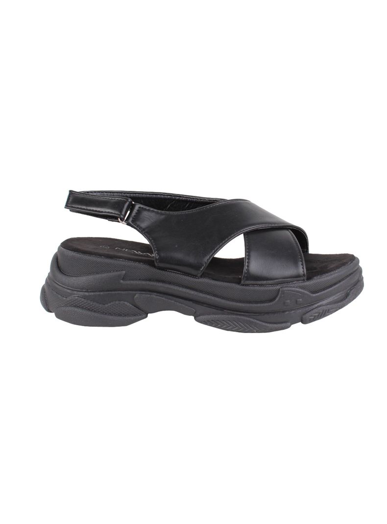 Sandalia New Walk Slip On Chunky Negra-0