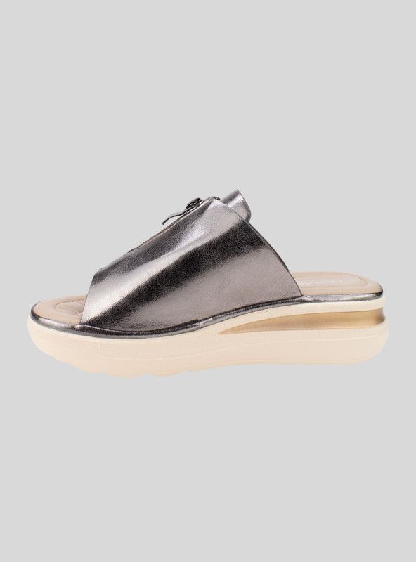 Sandalia New Walk Confort Plateada-2
