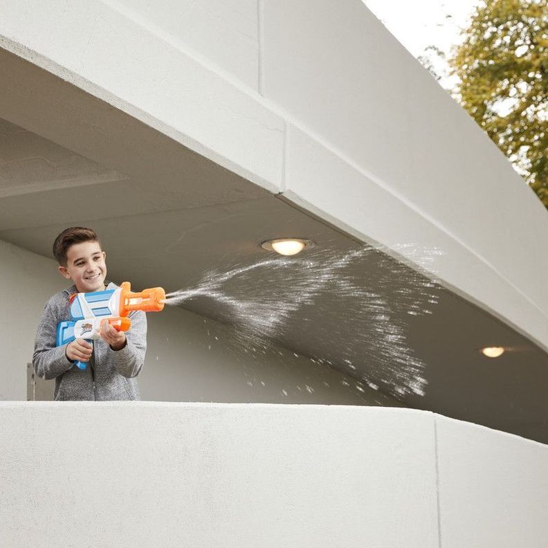 Lanzador de Agua Super Soaker Twister-5