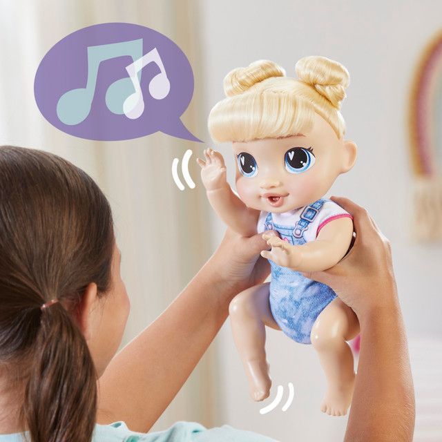 Muñeca Baby Alive Gatea y Juega Harper Hugs -5