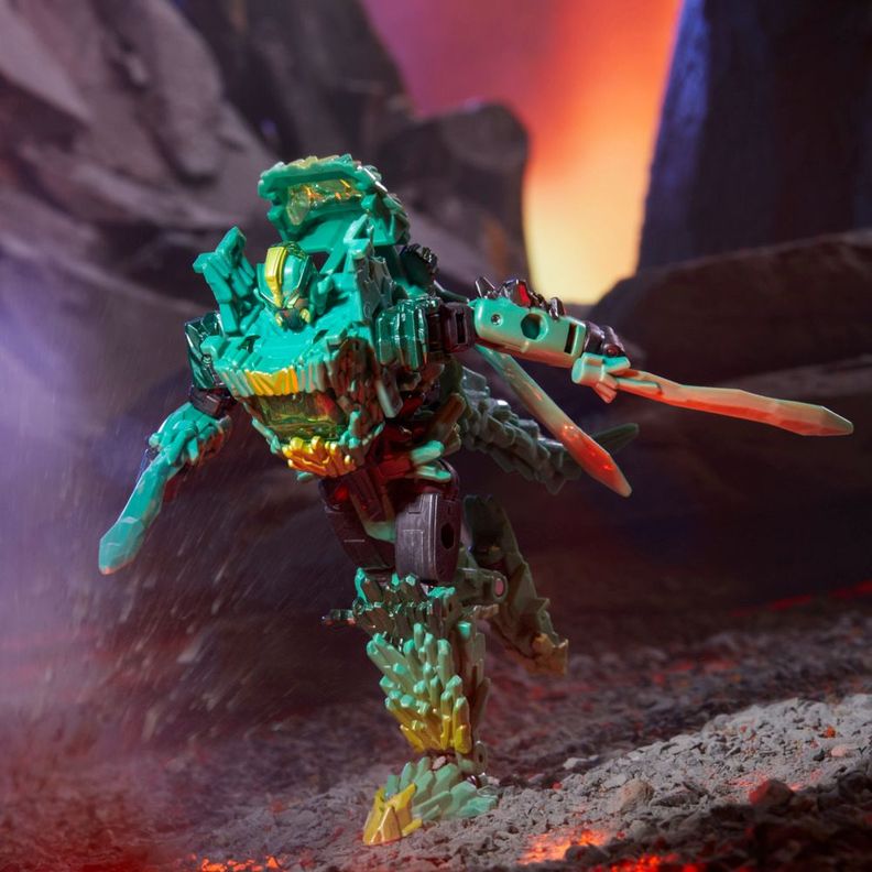 Figura de Acción Transformers Legacy United Deluxe Infernac Universe Shard -6