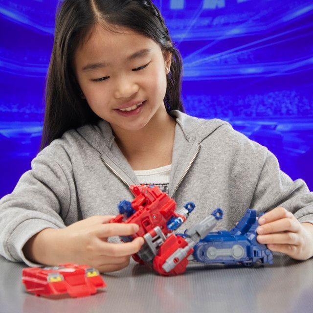 Figura de Acción Transformers One Power Flip Optimus Prime (Orion Pax)-6