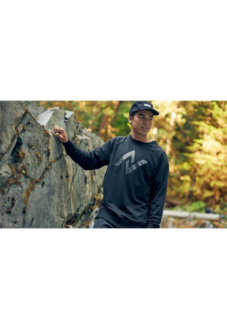 Poleron Lifestyle Icon Crew Negro Norco-1