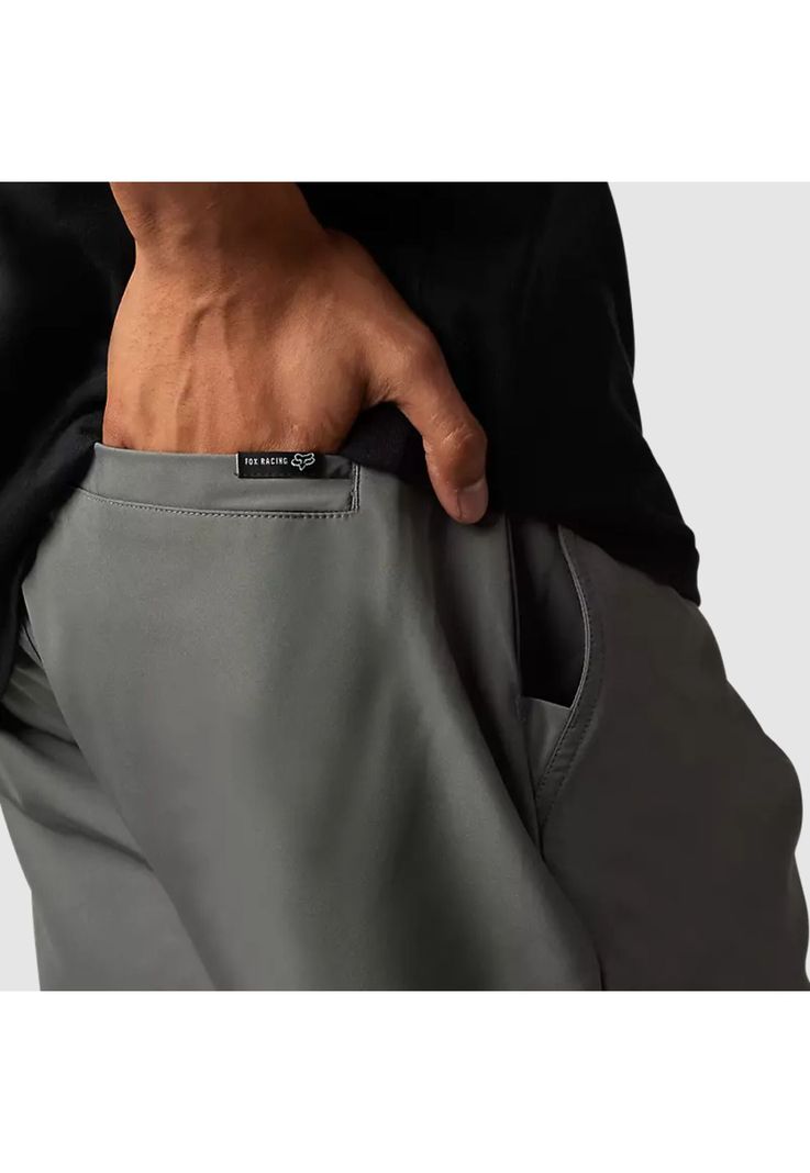 Short Lifestyle Essex Hybrid Tech 21 Gris Fox-2