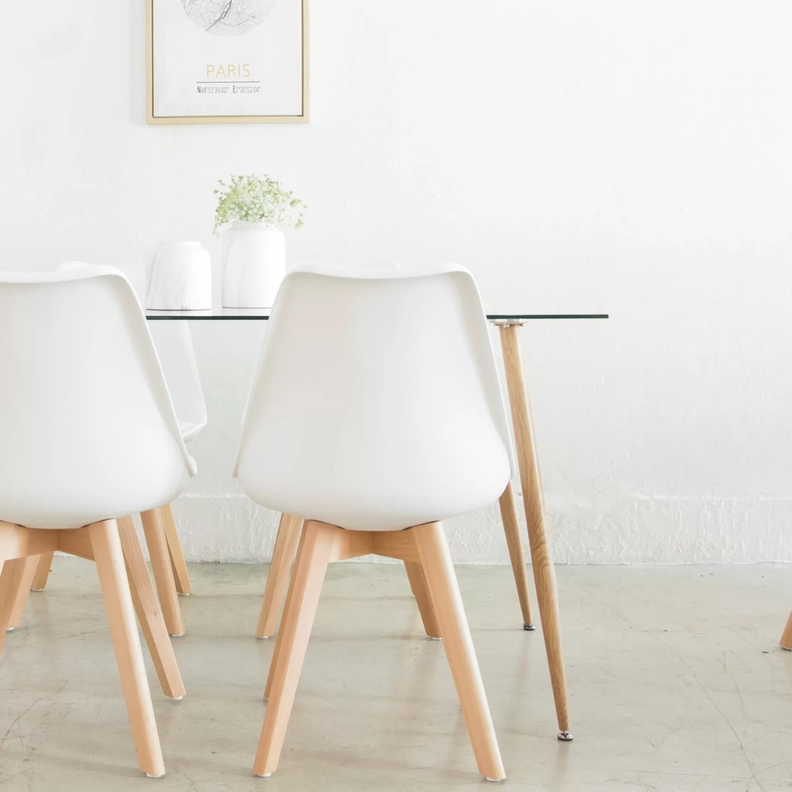 Comedor Minimalista | Mesa Vitreo 130x80 + 4 Sillas Tulip Blancas-1
