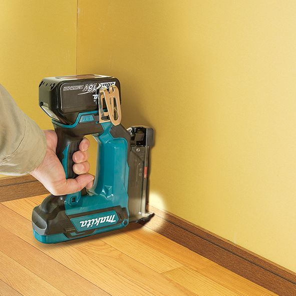 Clavadora 18v Inalámbrica 15-35mm 23 Ga Makita DPT353 (5Ah)-2