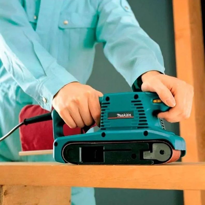 Lijadora Banda 76x457mm (3x18') 650w Makita 9910-2