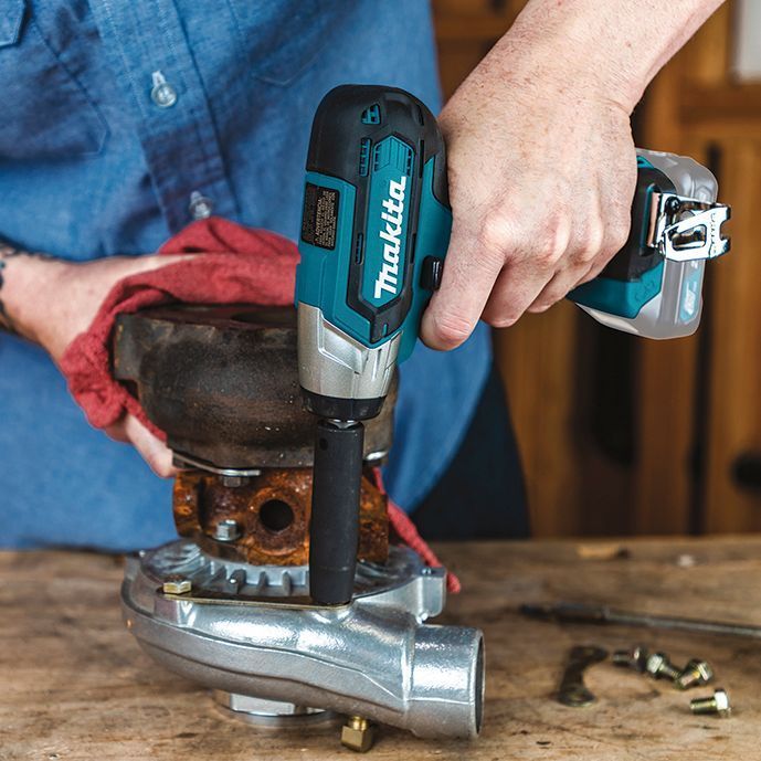 Pistola 12v Llave Impacto 145 Nm (1/2'') Makita TW141D (2 Ah)-2