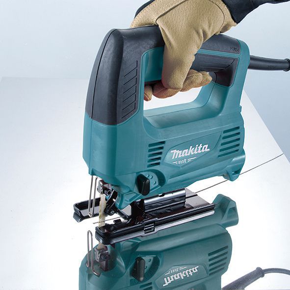 Sierra Caladora 450w Makita M4301g-2