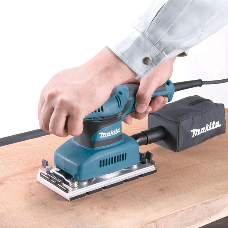 Lijadora Orbital 92x185mm 190W Makita BO3710-2