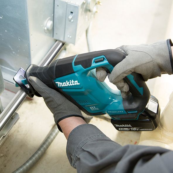 Sierra Sable Recíproca 18v + Batería 3 Ah Makita Djr188-2