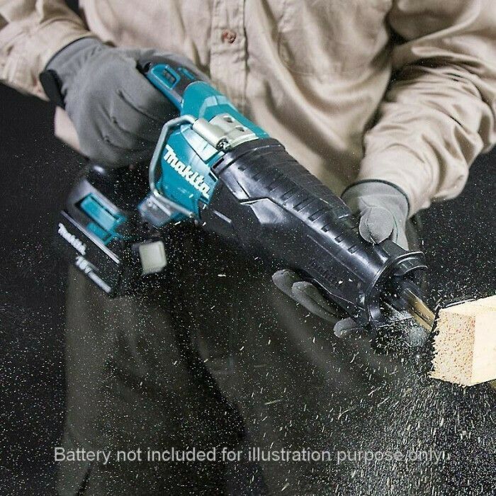 Sierra Sable Inalámbrica 18V Makita DJR187RFE-2