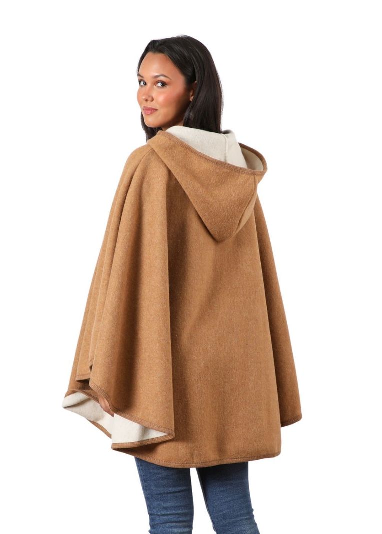 Poncho  Giorgia Café Humana-1