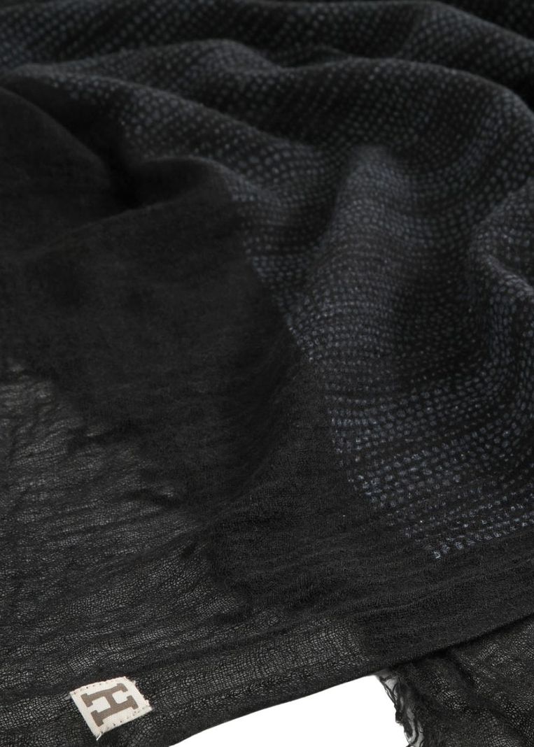 Pañuelo Estampado Elyana Negro Humana-1