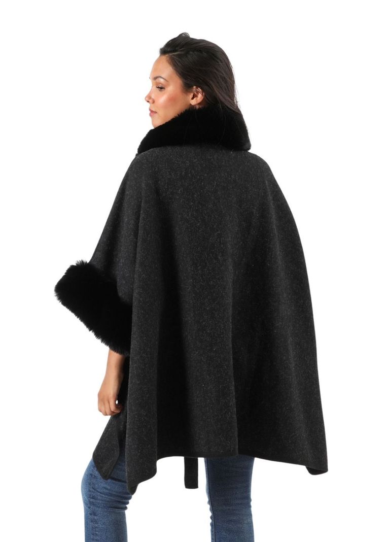 Poncho Mirna Negro Humana-1