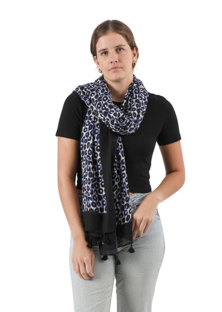 Pañuelo Estampado Aloe Negro Humana-2