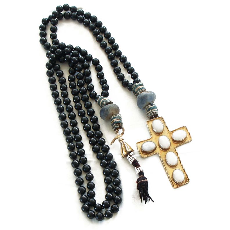 Collar Capras y derviche