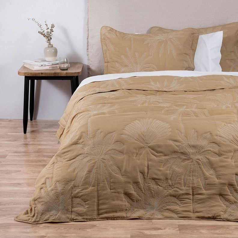 Quilt Jungle king Camel