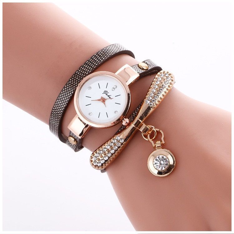 Reloj de lujo Personalizado para Mujeres con Incrustaciones y Pulsera-1