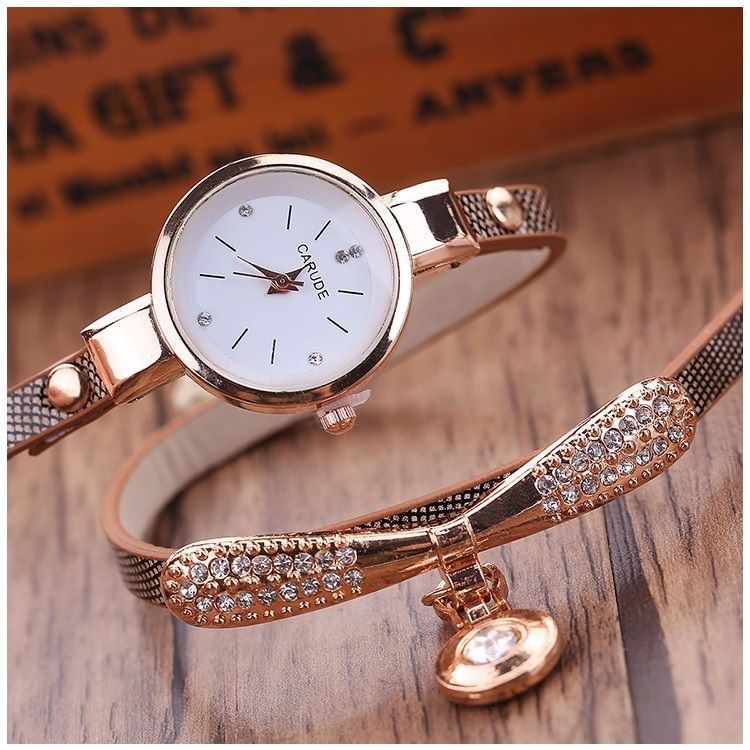 Reloj de lujo Personalizado para Mujeres con Incrustaciones y Pulsera-2