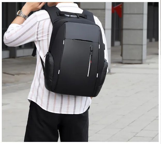 Mochila Multifuncional Impermeable con Compartimento para Laptop y Puerto USB-2