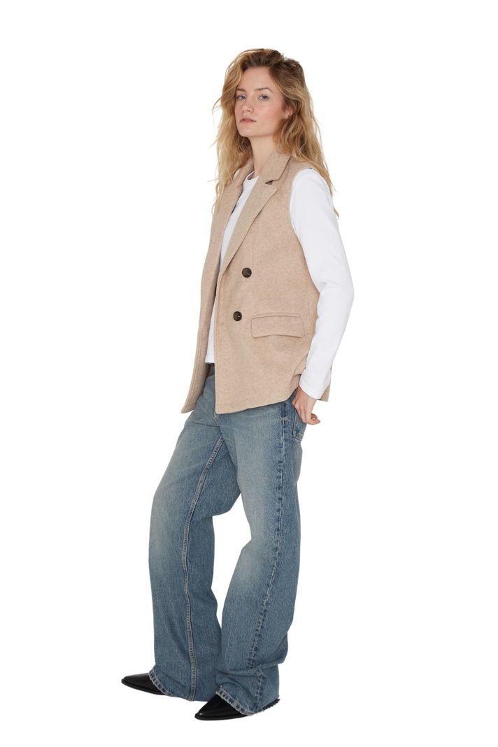 Chaqueta Royal sin mangas camel Jacinta Tienda-5