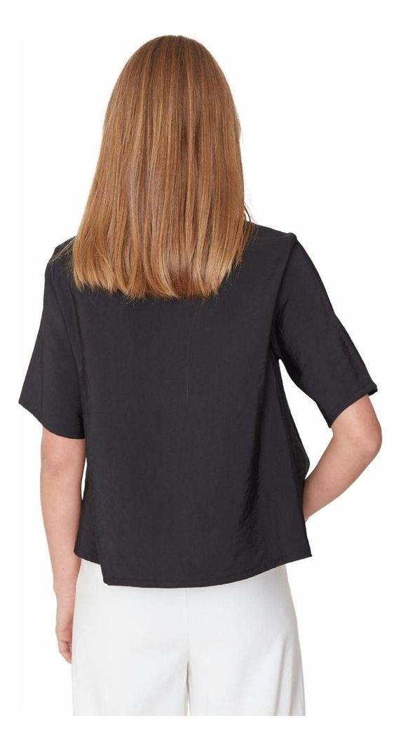 Polera Carmen Negra-4