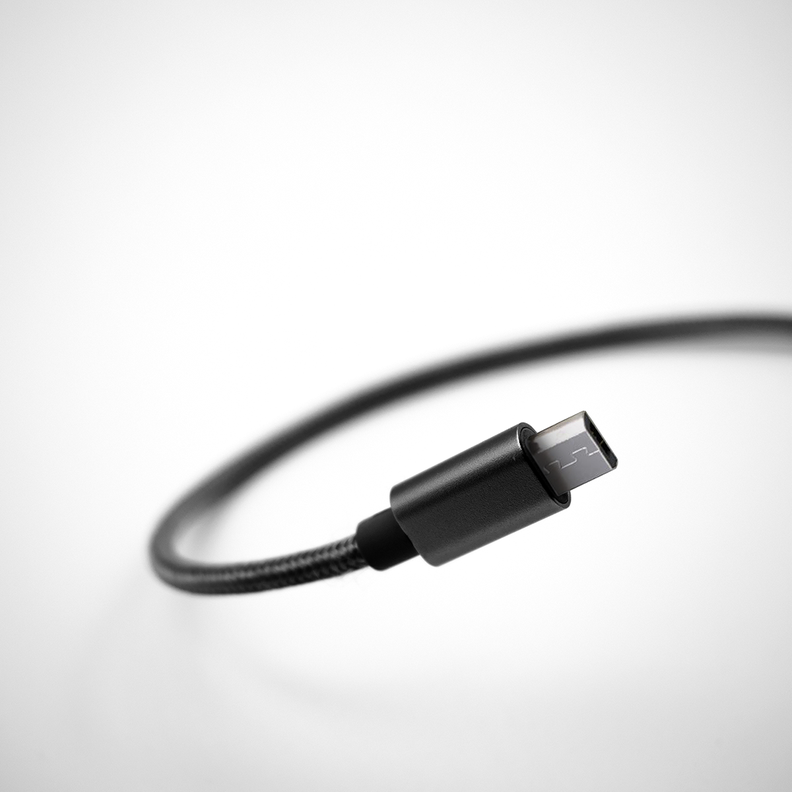 Cable Micro USB 2 Metros Negro Urbano Labs-1