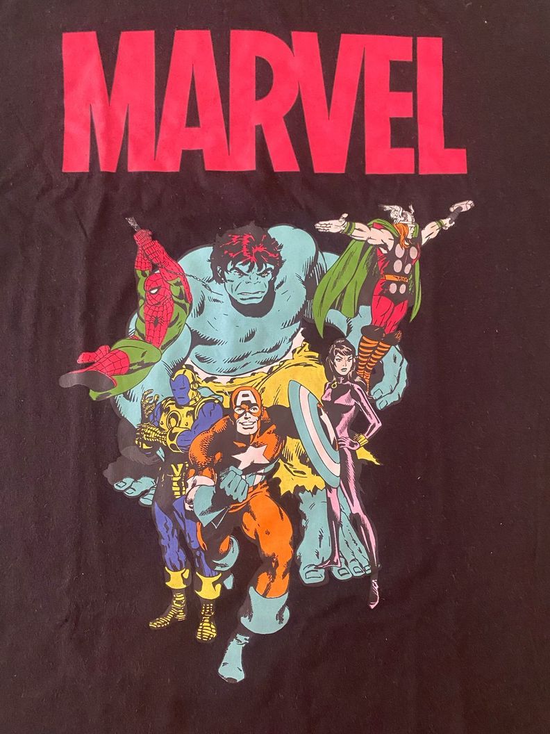 Polera Marvel Talla M-2