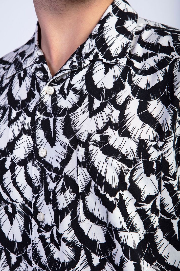 Camisa Estampada Hojas F Black-3