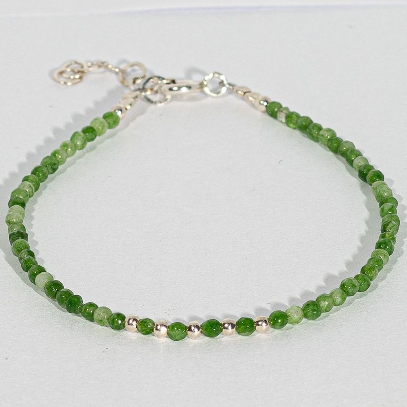 Pulsera ágata verde con bolitas de plata-0