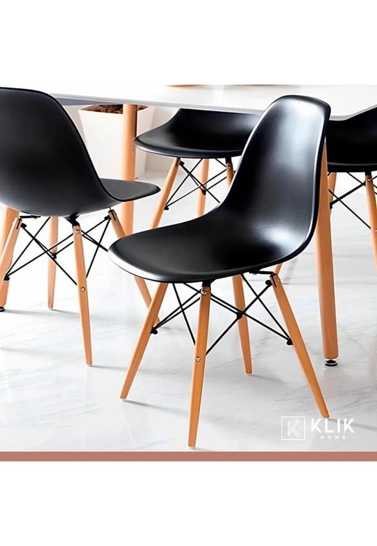 Comedor Mesa de Vidrio Nórdica 140x90 cm + 6 Sillas Eames Negras-7