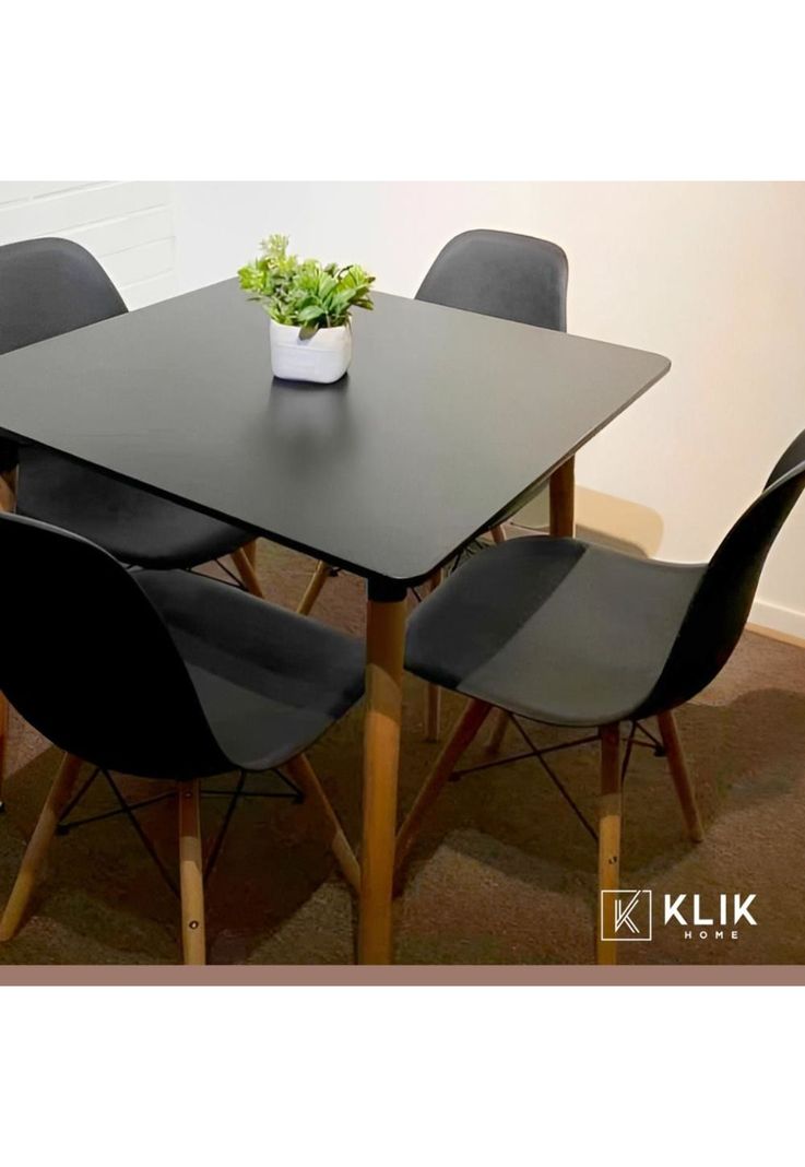 Comedor Mesa Eames Cuadrada Negra + 4 Sillas Eames Negras-7